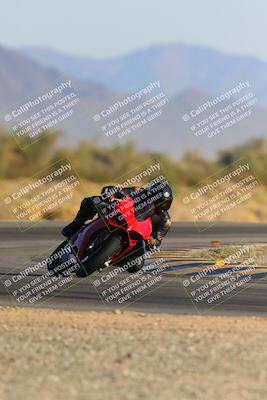 media/Dec-09-2023-SoCal Trackdays (Sat) [[76a8ac2686]]/Turn 15 Set 2 (245pm)/